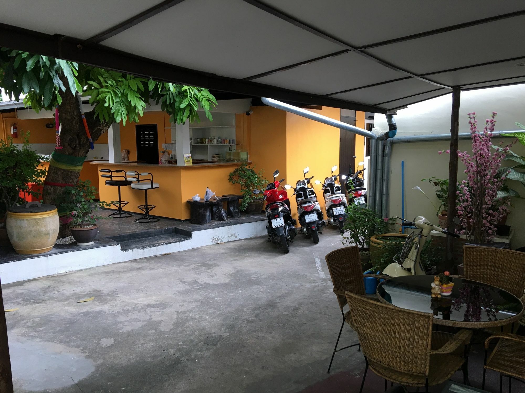 华欣 塔鲍旅馆酒店 外观 照片